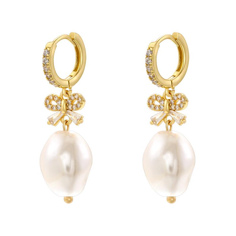 Copper-inlaid Rice-Shaped Pearl Bowknot Earrings