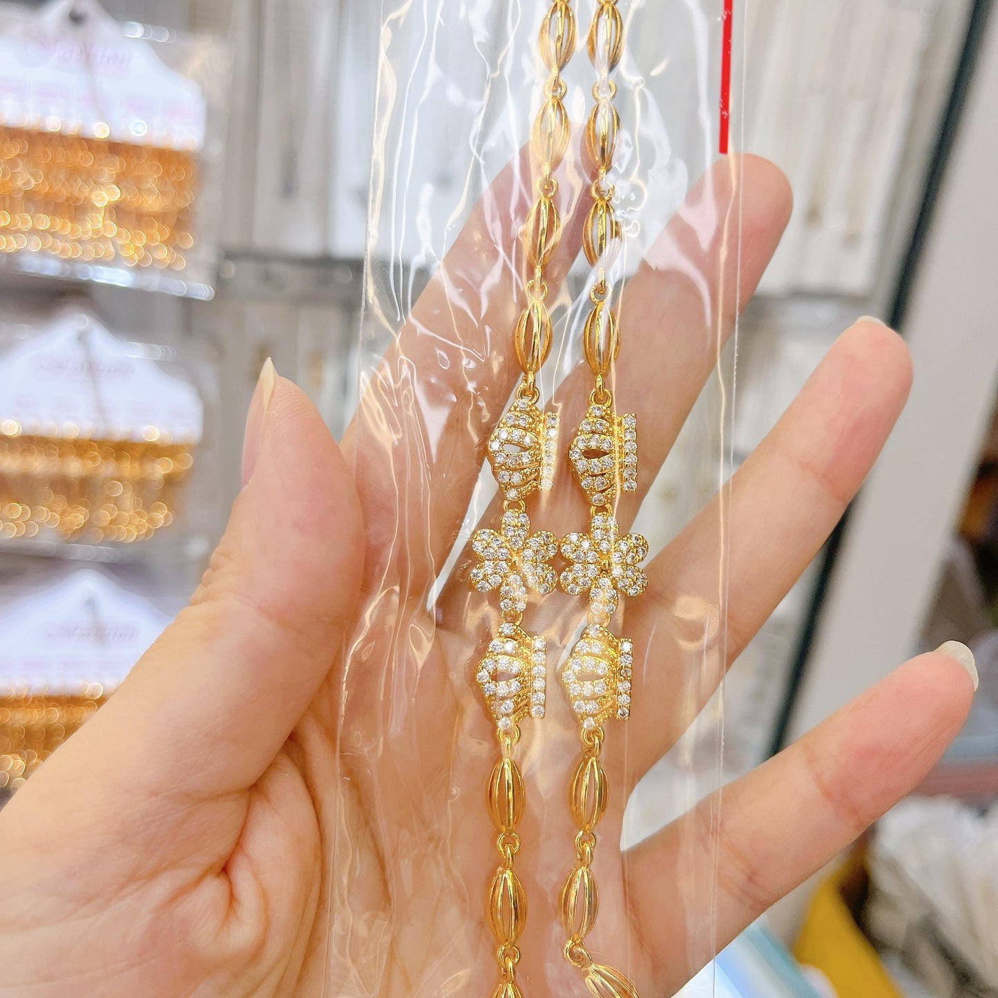 Gold-plated Diamond-studded Zircon Jewelry Women's Holiday Bracelet